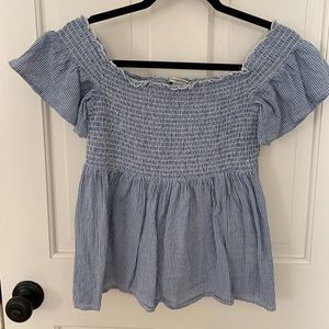 American Eagle Off-the-shoulder Top